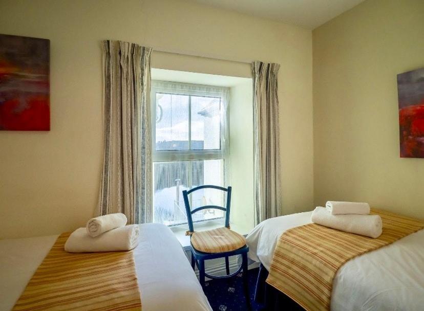 White Heather House Clifden Town Square 外观 照片