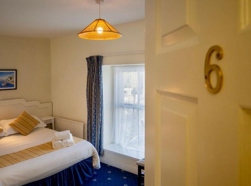 White Heather House Clifden Town Square 外观 照片