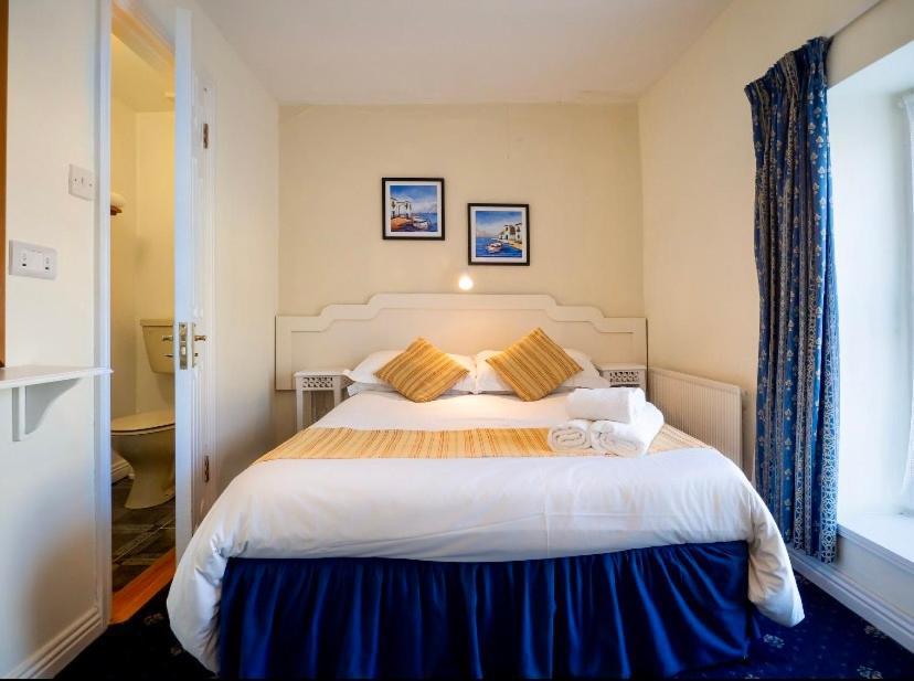 White Heather House Clifden Town Square 外观 照片