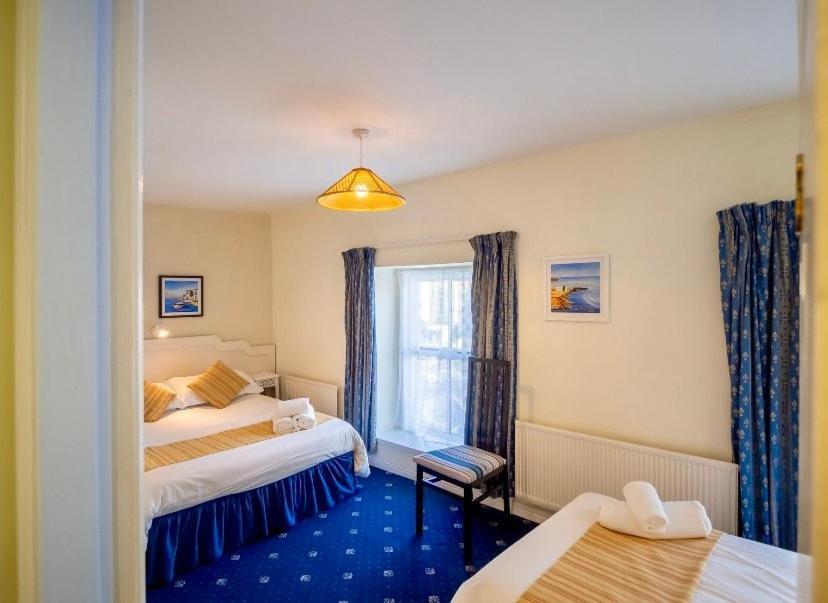 White Heather House Clifden Town Square 外观 照片