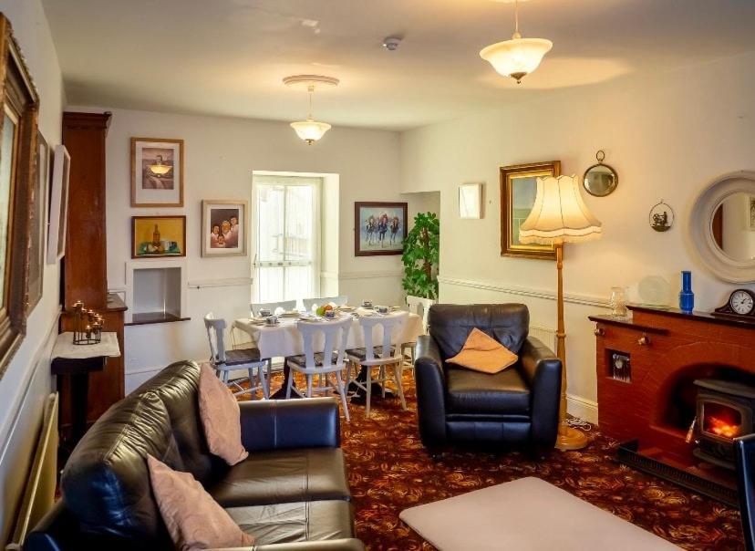 White Heather House Clifden Town Square 外观 照片